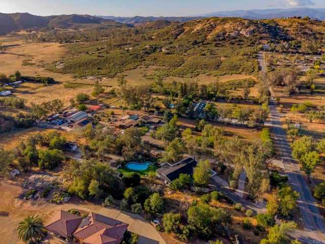 1002 Summer Glen Drive, Ramona, CA 92065