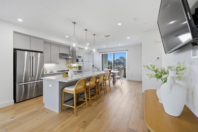 707 Starfish Lane, Foster City, CA 94404