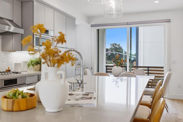 707 Starfish Lane, Foster City, CA 94404