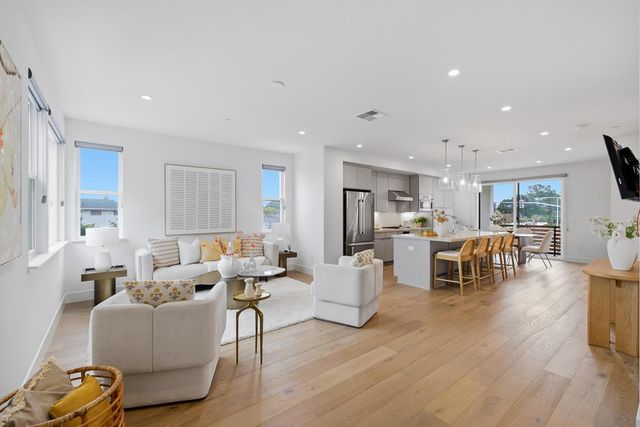 707 Starfish Lane, Foster City, CA 94404