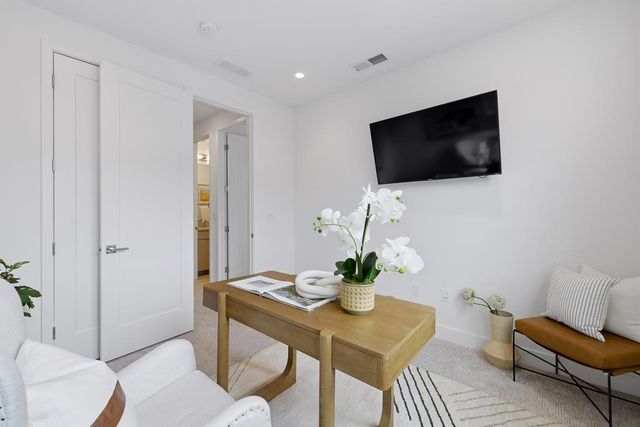 707 Starfish Lane, Foster City, CA 94404