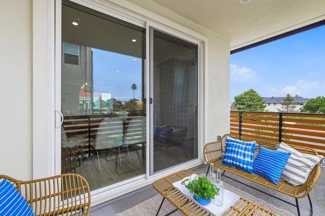 707 Starfish Lane, Foster City, CA 94404