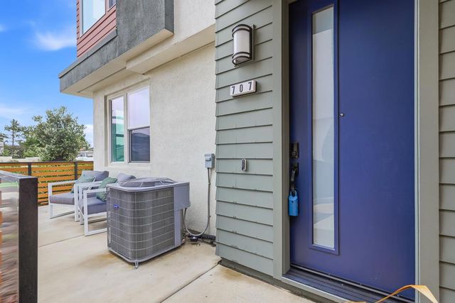 707 Starfish Lane, Foster City, CA 94404