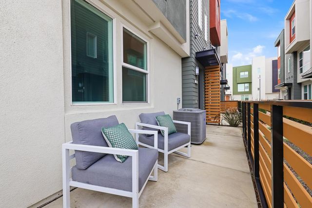 707 Starfish Lane, Foster City, CA 94404