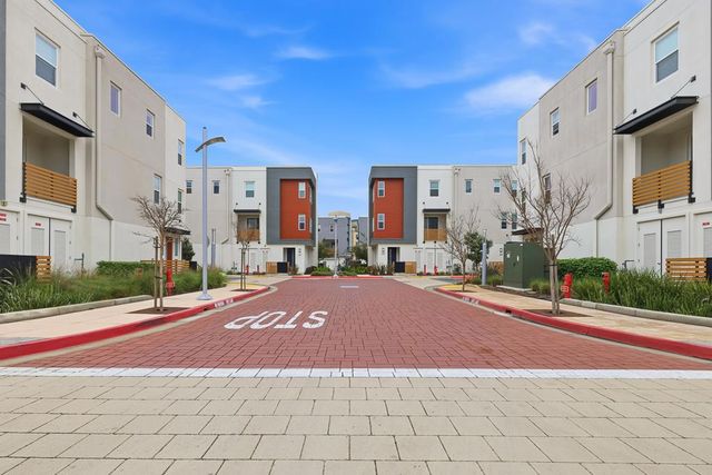 707 Starfish Lane, Foster City, CA 94404