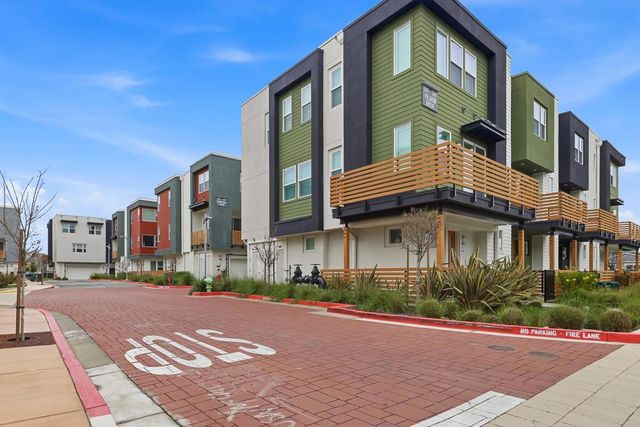 707 Starfish Lane, Foster City, CA 94404