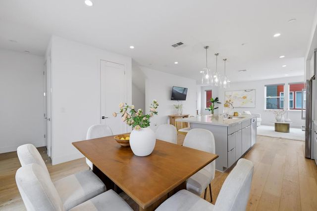 707 Starfish Lane, Foster City, CA 94404