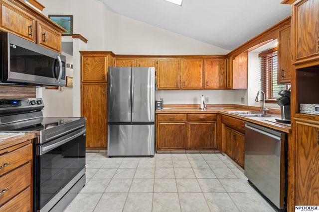 12605 Ellison Circle, Omaha, NE 68164
