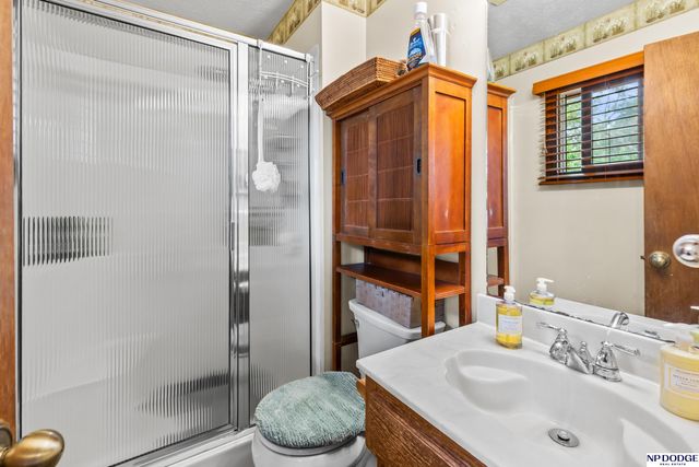 12605 Ellison Circle, Omaha, NE 68164