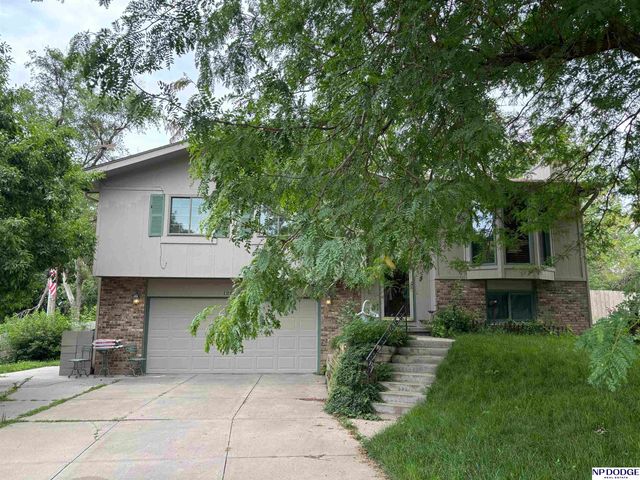 12605 Ellison Circle, Omaha, NE 68164