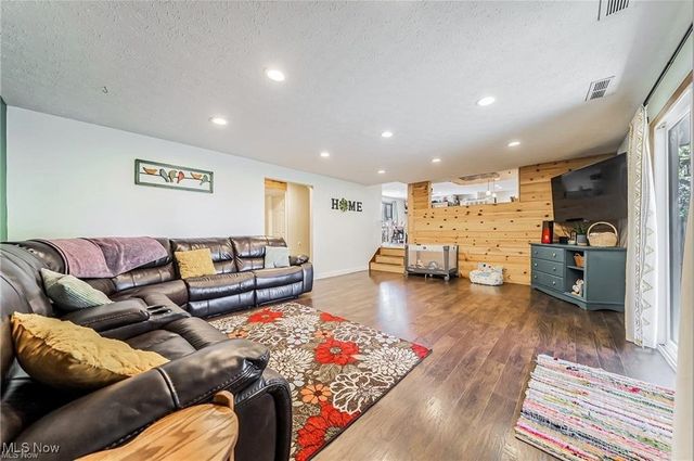 718 Northfork Way, Brunswick, OH 44212