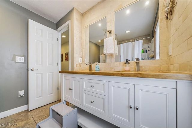 718 Northfork Way, Brunswick, OH 44212