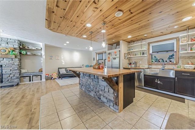 718 Northfork Way, Brunswick, OH 44212