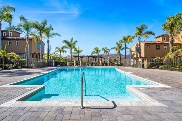 17071 Calle Trevino 8, San Diego, CA 92127