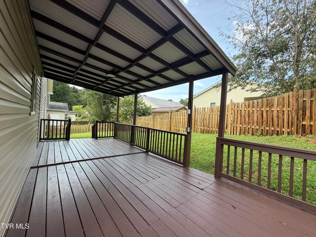 25 Bedding Place, Johnson City, TN 37604