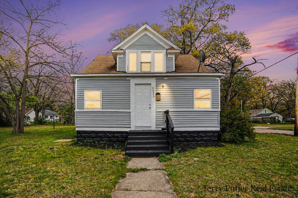 2028 8th Street, Muskegon, MI 49444