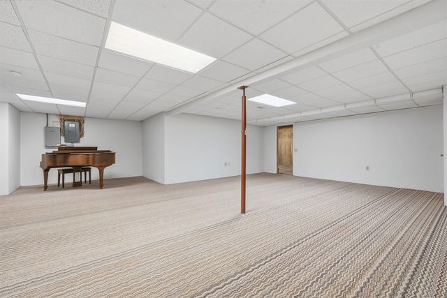 5205 F Drive, East Leroy, MI 49051