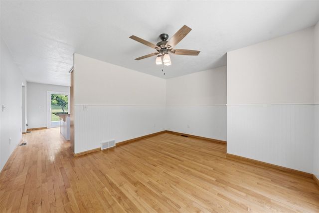 5205 F Drive, East Leroy, MI 49051