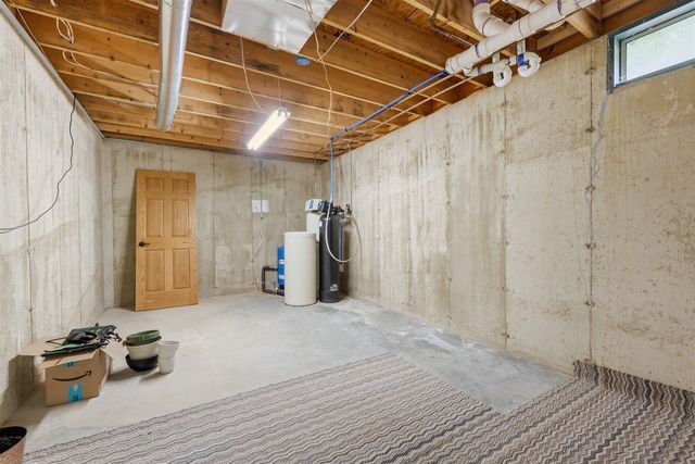 5205 F Drive, East Leroy, MI 49051