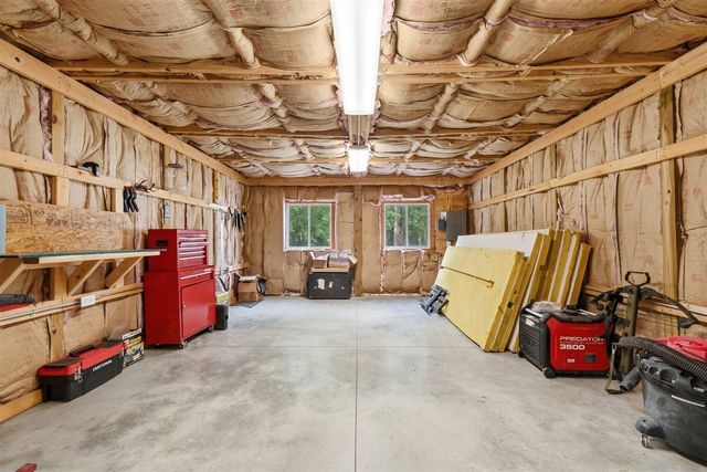 5205 F Drive, East Leroy, MI 49051