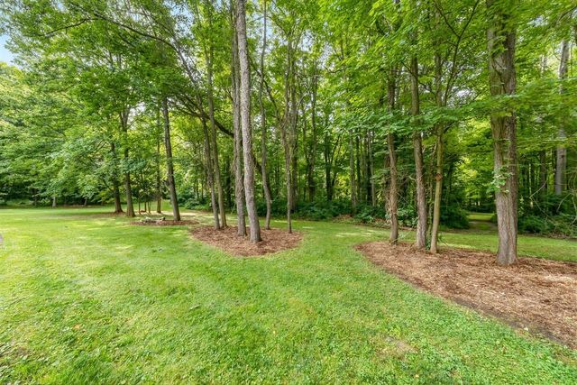 5205 F Drive, East Leroy, MI 49051