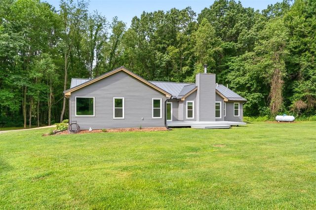 5205 F Drive, East Leroy, MI 49051