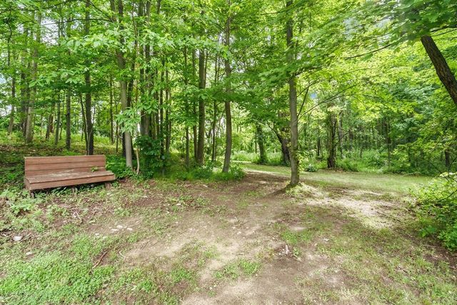 5205 F Drive, East Leroy, MI 49051