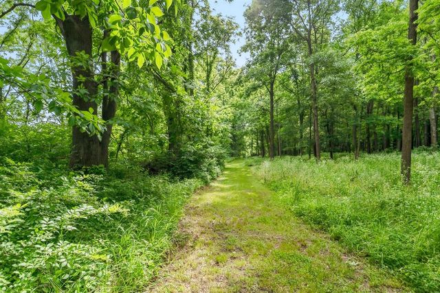 5205 F Drive, East Leroy, MI 49051