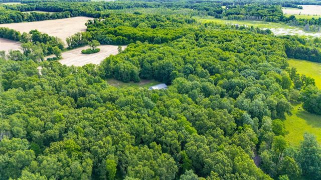 5205 F Drive, East Leroy, MI 49051