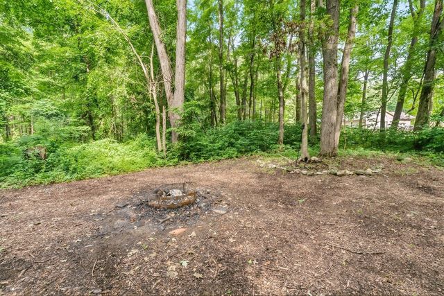 5205 F Drive, East Leroy, MI 49051