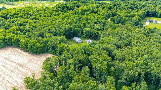 5205 F Drive, East Leroy, MI 49051