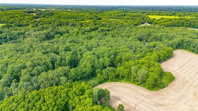 5205 F Drive, East Leroy, MI 49051