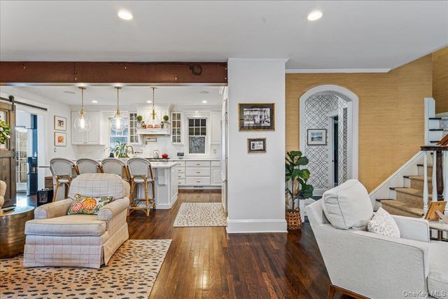 70 Magnolia Avenue, Garden City, NY 11530