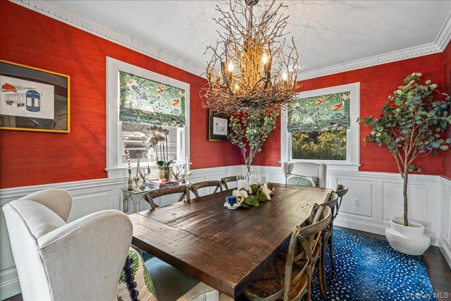 70 Magnolia Avenue, Garden City, NY 11530