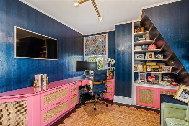 70 Magnolia Avenue, Garden City, NY 11530