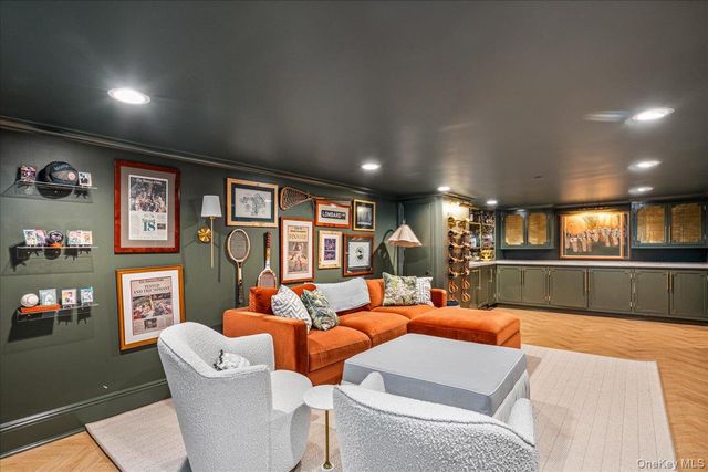 70 Magnolia Avenue, Garden City, NY 11530