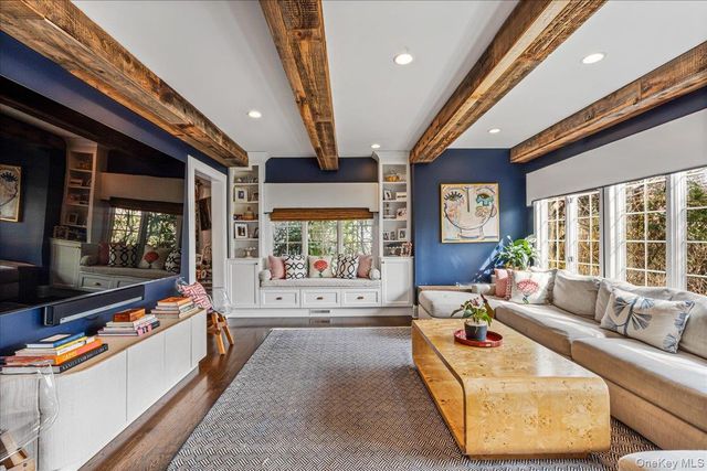 70 Magnolia Avenue, Garden City, NY 11530