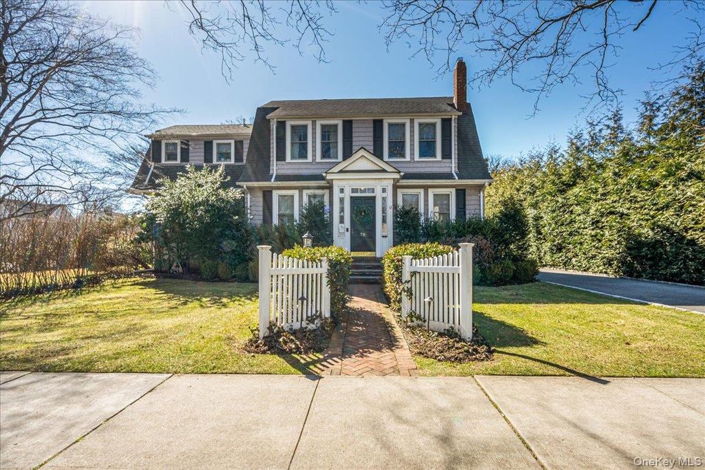 70 Magnolia Avenue, Garden City, NY 11530