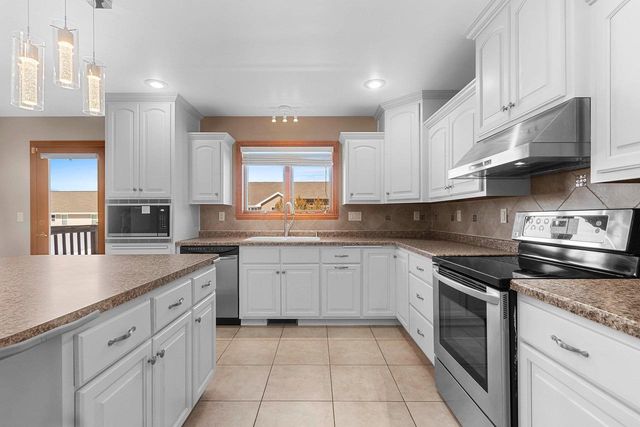 3585 GLEN ABBEY DRIVE, Green Bay, WI 54311