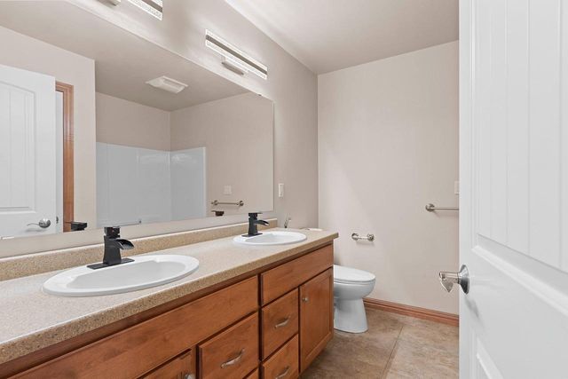 3585 GLEN ABBEY DRIVE, Green Bay, WI 54311