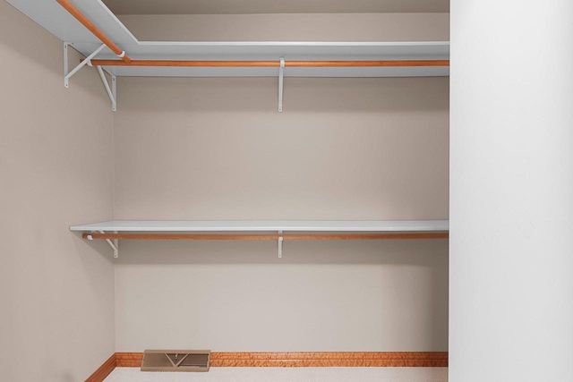 3585 GLEN ABBEY DRIVE, Green Bay, WI 54311