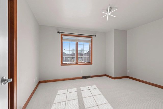 3585 GLEN ABBEY DRIVE, Green Bay, WI 54311