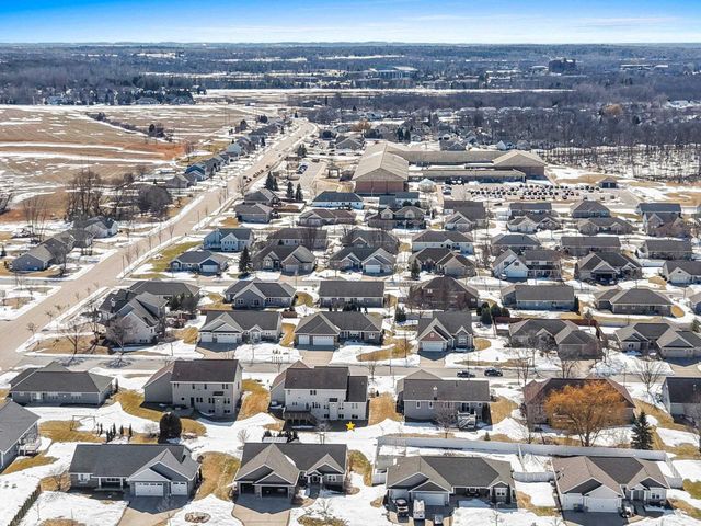 3585 GLEN ABBEY DRIVE, Green Bay, WI 54311