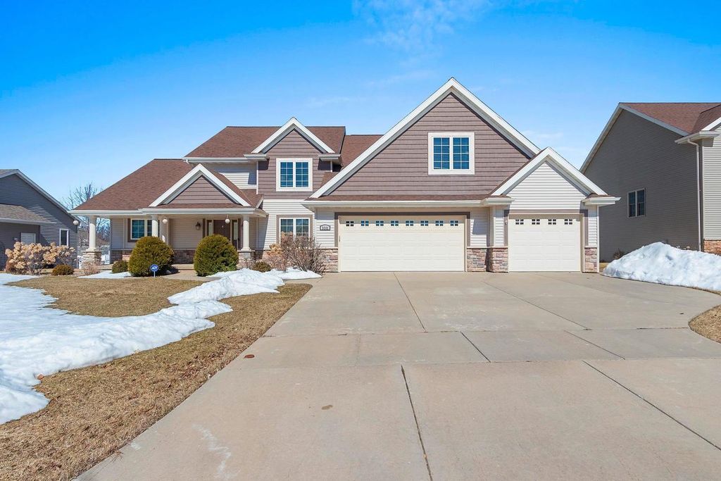3585 GLEN ABBEY DRIVE, Green Bay, WI 54311