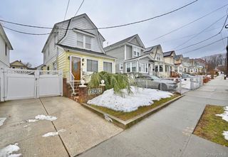 88-48 213th Street, Queens Village, NY 11427