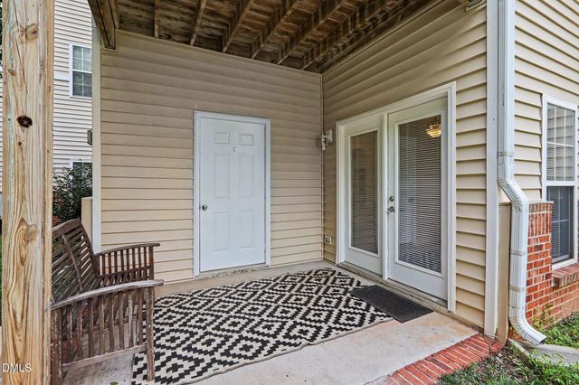 511 Glenolden Court, Cary, NC 27513