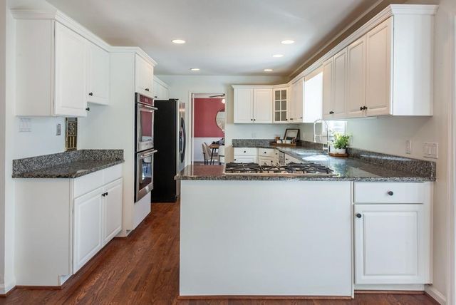 3850 Cedar Cliff SE Court, Smyrna, GA 30080