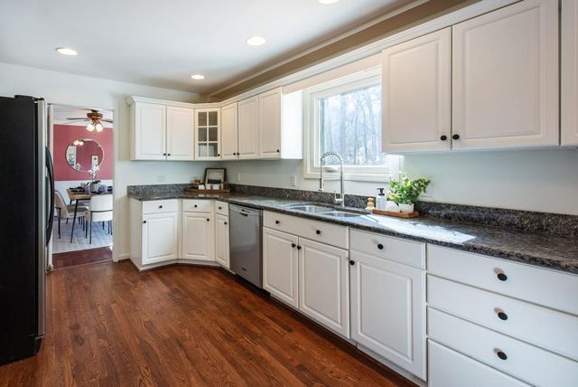 3850 Cedar Cliff SE Court, Smyrna, GA 30080