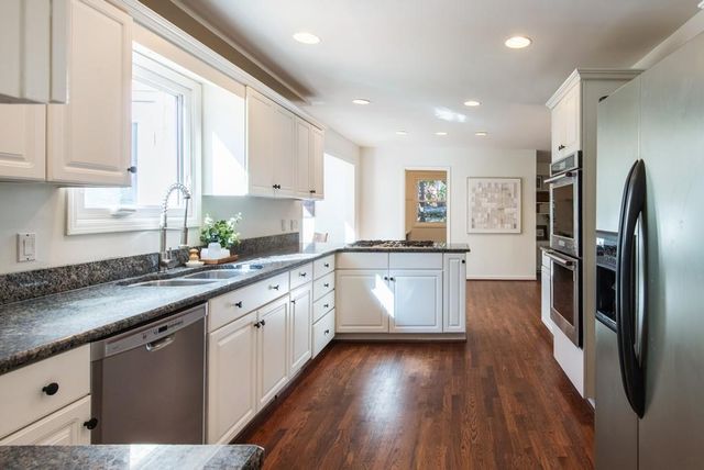 3850 Cedar Cliff SE Court, Smyrna, GA 30080