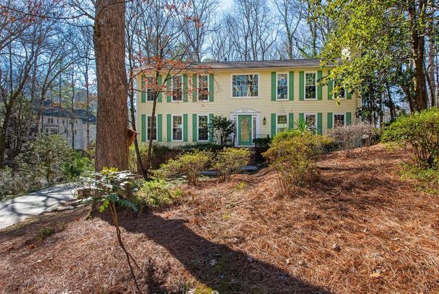 3850 Cedar Cliff SE Court, Smyrna, GA 30080